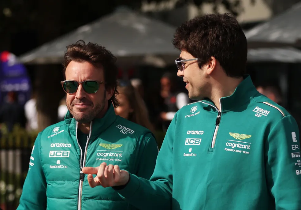 F1 2023: Fernando Alonso e Lance Stroll são companheiros de Aston Martin — Foto: Robert Cianflone/Getty Images